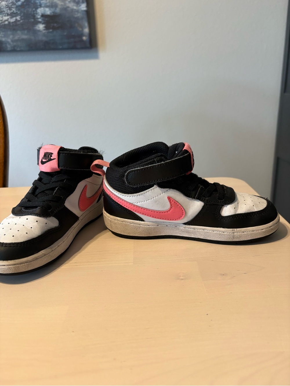 Nike Kids Black, White & Pink High-Top Sneakers size 10C